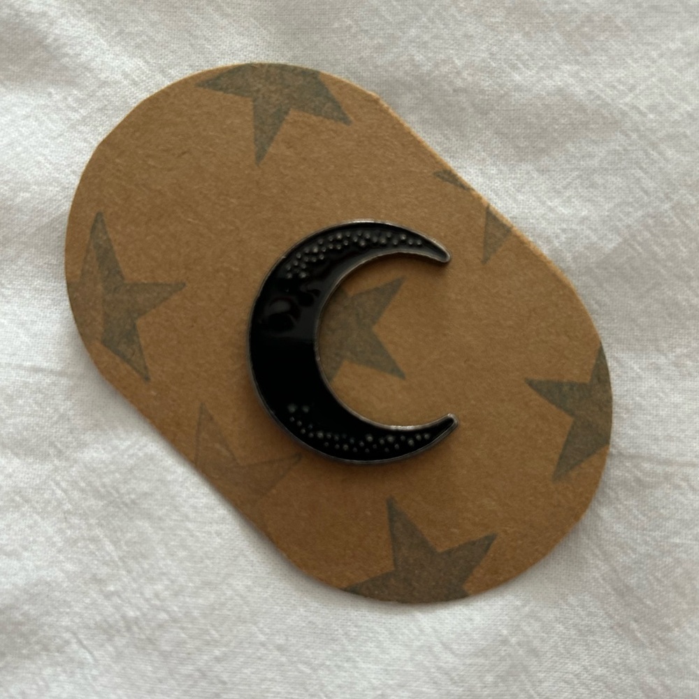 Black and Silver Crescent